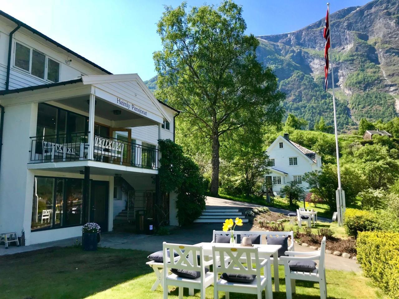 Heimly Pensjonat Flåm Екстериор снимка