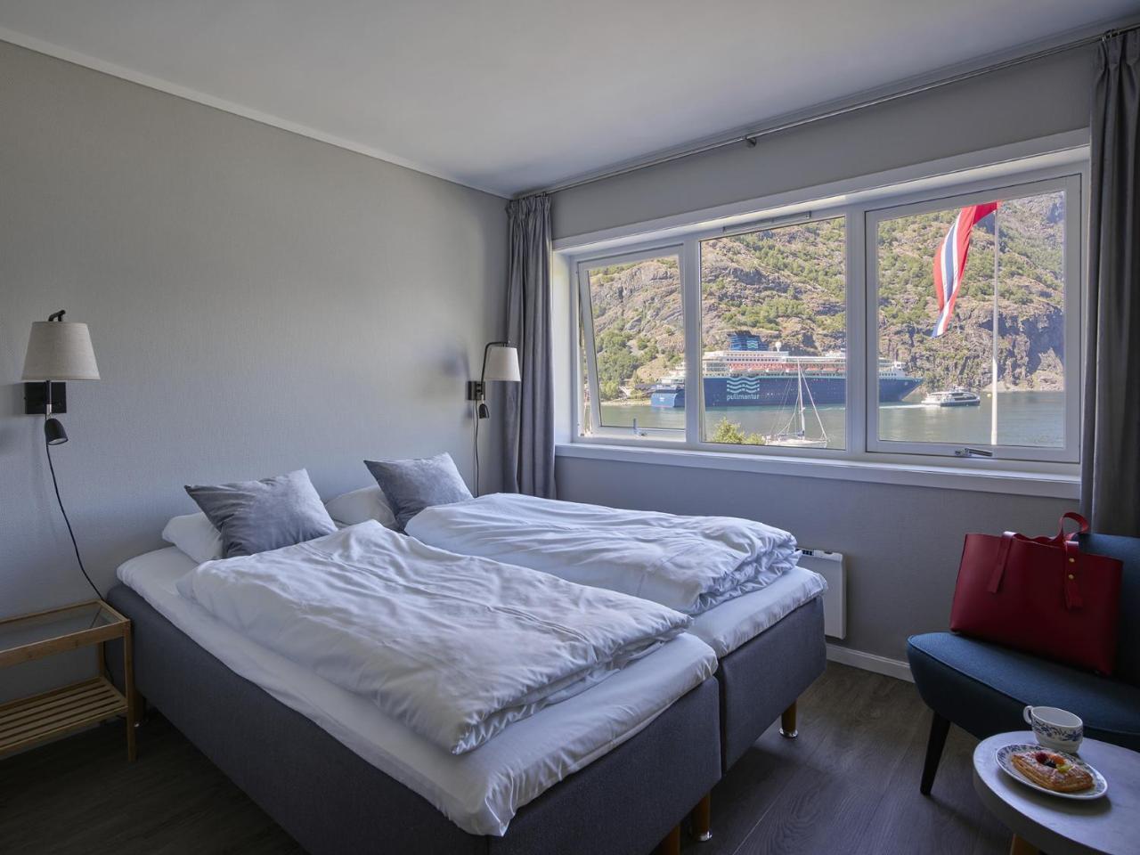 Heimly Pensjonat Flåm Екстериор снимка